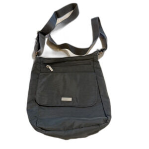 NWOT Baggallini Crossbody Handbag many compartments Gorgeous